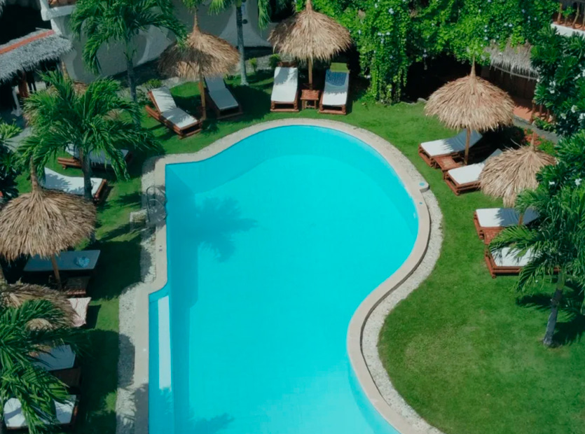 RESORT-pool